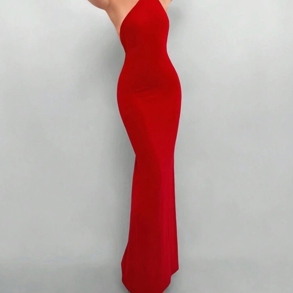 Chic Backless Red Evening Dress - Picture 5 of 5